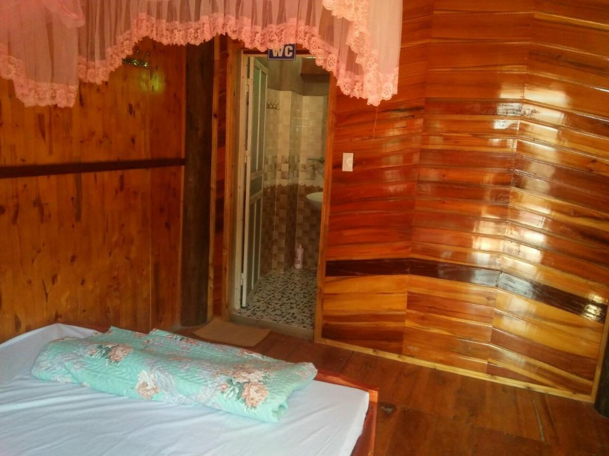 Tran Xuan Homestay Ba Be Village 外观 照片