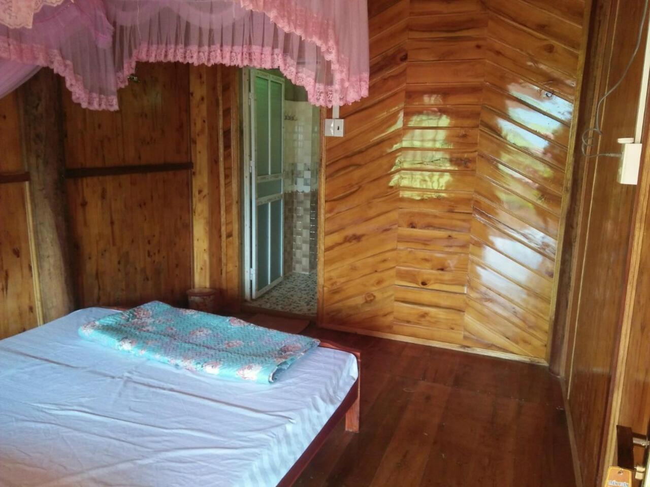 Tran Xuan Homestay Ba Be Village 客房 照片