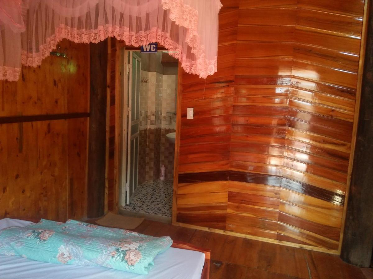 Tran Xuan Homestay Ba Be Village 外观 照片