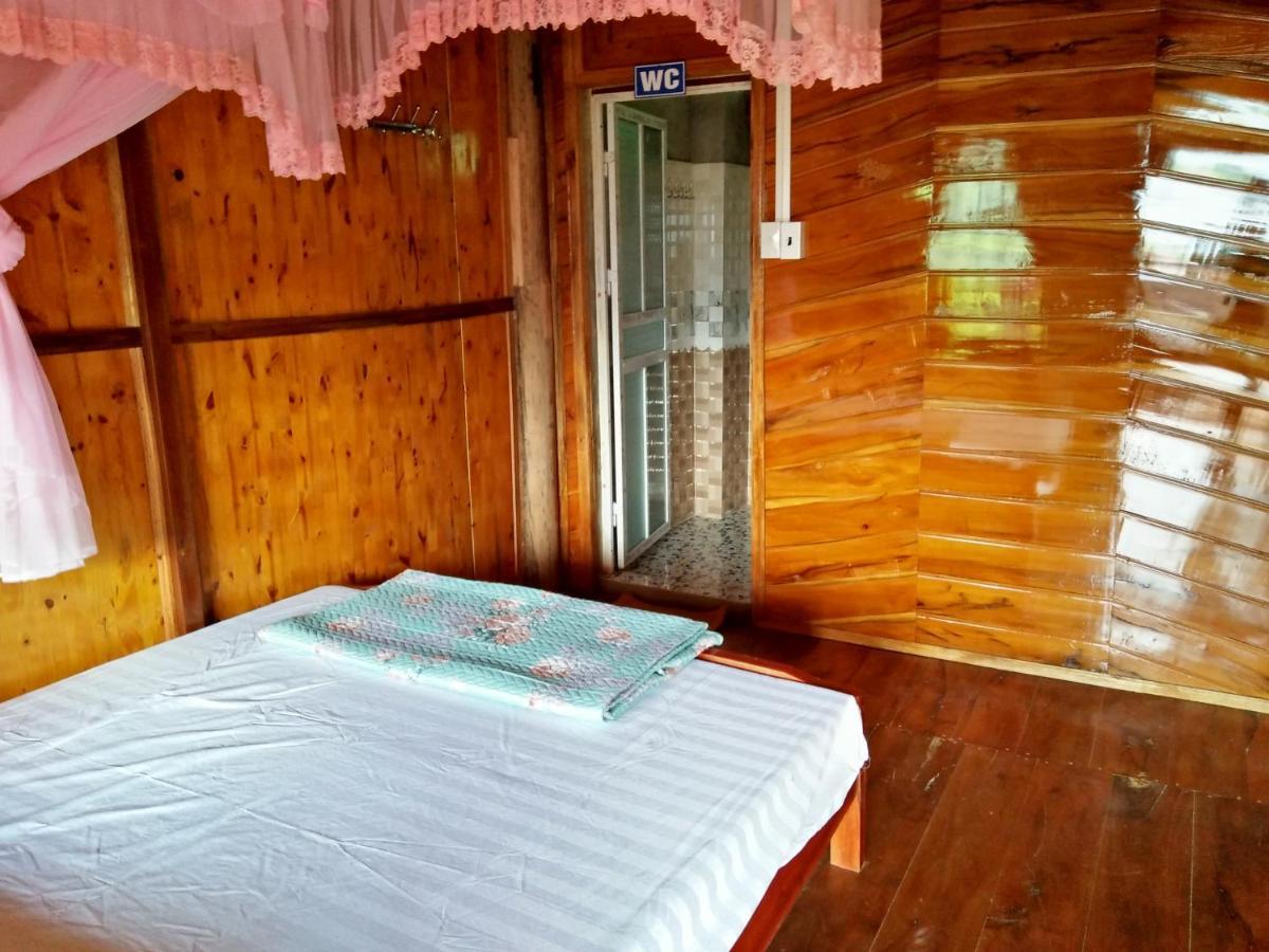Tran Xuan Homestay Ba Be Village 外观 照片
